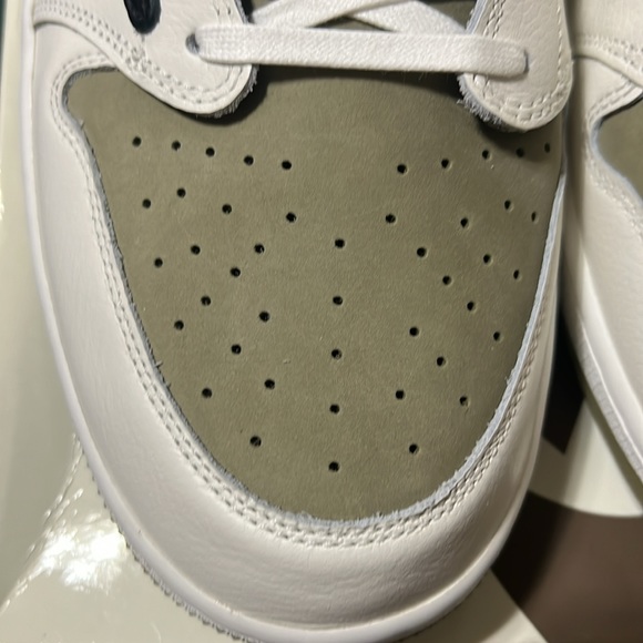 Jordan 1 Low Golf X Travis Scott SIZE 15 Super RARE. Golf. Travis Scott. Jordan1 - Picture 5 of 17
